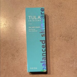 Tula Skincare The Cult Classic Purifying Face Cleanser - Blue